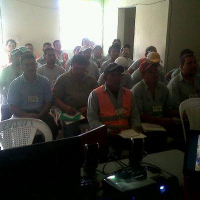 Capacitación sobre Manejo Defensivo para Moto ENERGUATE, Petén